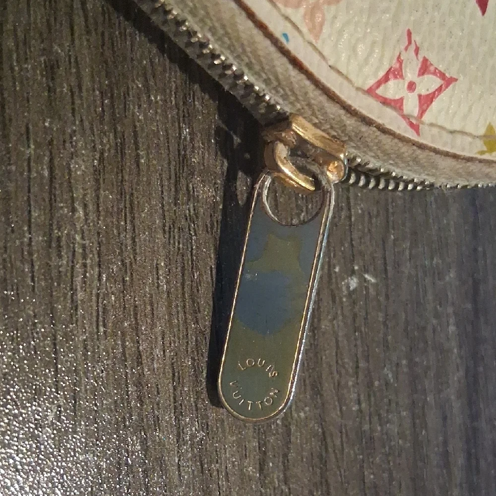 Louis Vuitton White Multicolor Monogram Heart Coin Pouch with Chain - Picture 5 of 6